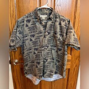 Munsingwear Men's Olive Green Sailboat Short Sleeve Shirt